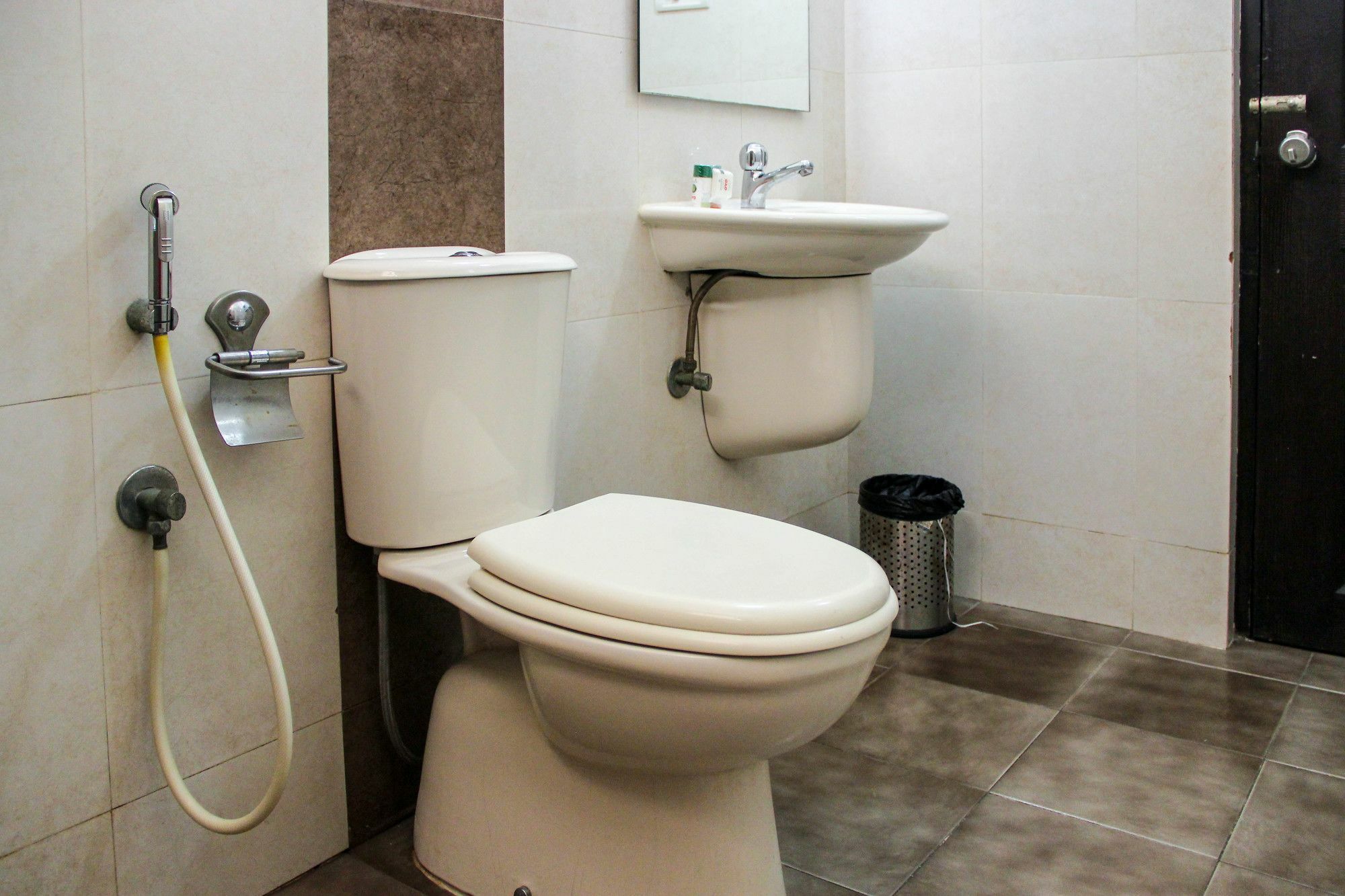 Oyo 5765 Chennai Residency T Nagar Hotel Exterior foto
